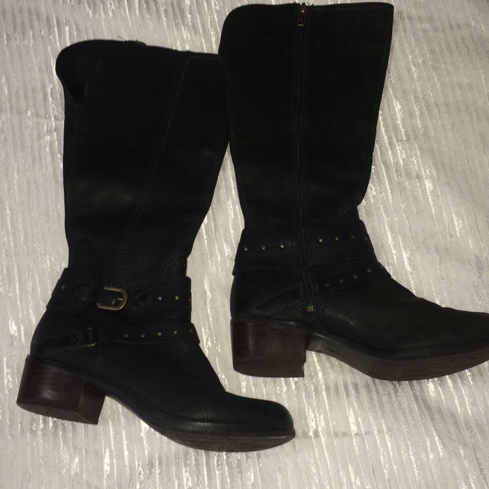 Leather ugg boots!